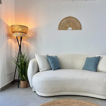 Modern Comfortable In The Center Appartamento *