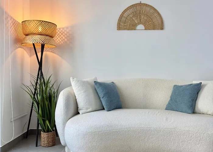 Modern Comfortable In The Center Апартаменты *